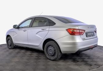 Подержанный автомобиль LADA (ВАЗ) Vesta Sedan 2018 года (7 фото)