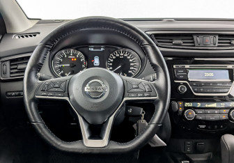 Подержанный автомобиль Nissan Qashqai 2022 года (21 фото)