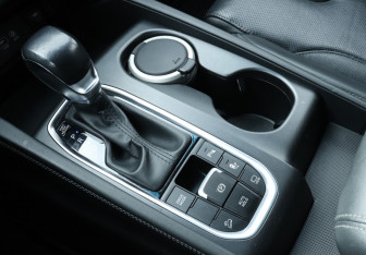 Подержанный автомобиль Hyundai Santa Fe 2018 года (15 фото)