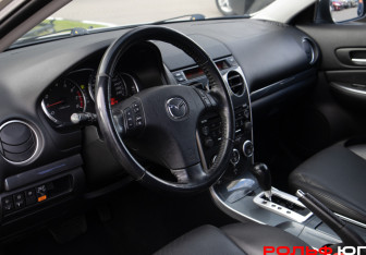 Подержанный автомобиль Mazda 6 Liftback 2007 года (10 фото)