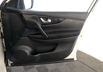 Подержанный автомобиль Nissan Qashqai 2016 года (22 фото)