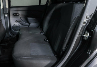 Подержанный автомобиль Renault Logan Sedan 2019 года (9 фото)