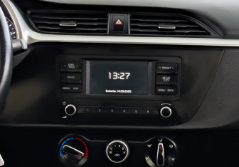 Подержанный автомобиль Kia Rio Hatchback 2021 года (15 фото)