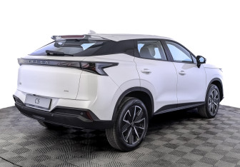 Новый Omoda C5 2026 (2 фото)