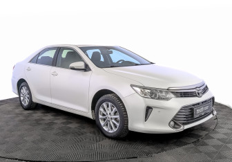 Подержанный автомобиль Toyota Camry Sedan 2015 года (3 фото)