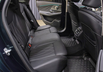 Подержанный автомобиль Chery Arrizo 8 2023 года (12 фото)