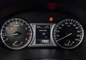 Подержанный автомобиль Suzuki Vitara 2016 года (16 фото)