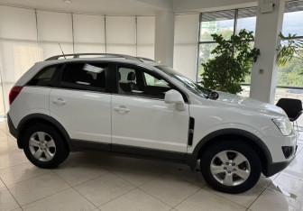 Подержанный автомобиль Opel Antara 2012 года (4 фото)
