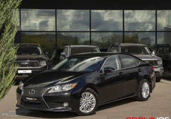 Подержанный автомобиль Lexus ES 2013 года (36 фото)
