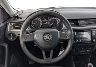 Подержанный автомобиль Skoda Rapid Liftback 2019 года (22 фото)