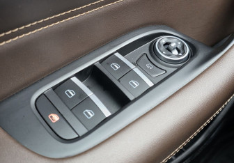 Подержанный автомобиль Chery Tiggo 8 Pro 2022 года (15 фото)