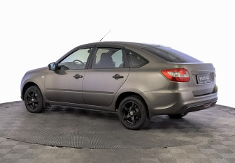 Подержанный автомобиль LADA (ВАЗ) Granta Liftback 2020 года (7 фото)