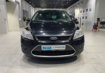 Подержанный автомобиль Ford Focus Sedan 2008 года (2 фото)
