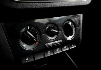 Подержанный автомобиль Skoda Rapid Liftback 2021 года (25 фото)