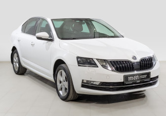 Подержанный автомобиль Skoda Octavia Liftback 2020 года (3 фото)