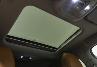 Подержанный автомобиль Omoda C5 2023 года (21 фото)