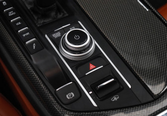 Подержанный автомобиль Maserati Levante 2021 года (29 фото)