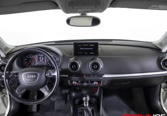 Подержанный автомобиль Audi A3 Hatchback 2014 года (13 фото)