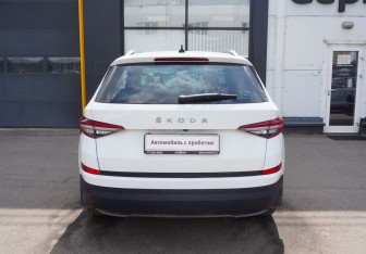 Подержанный автомобиль Skoda Kodiaq 2022 года (6 фото)