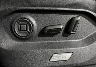 Подержанный автомобиль Volkswagen Touareg 2019 года (16 фото)