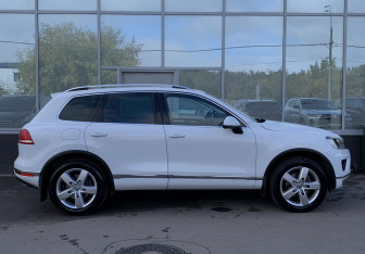 Подержанный автомобиль Volkswagen Touareg 2017 года (5 фото)