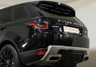 Подержанный автомобиль Land Rover Range Rover Sport 2018 года (23 фото)