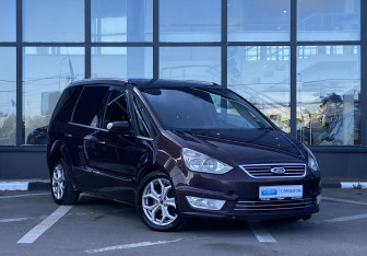 Подержанный автомобиль Ford Galaxy 2012 года (3 фото)