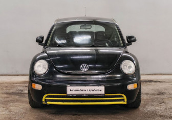 Подержанный автомобиль Volkswagen Beetle Hatchback 1999 года (3 фото)