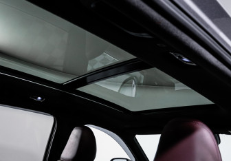 Подержанный автомобиль Geely Monjaro 2021 года (16 фото)