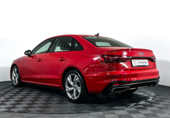 Подержанный автомобиль Audi A4 Sedan 2020 года (7 фото)