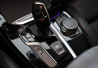 Подержанный автомобиль BMW X4 2020 года (16 фото)