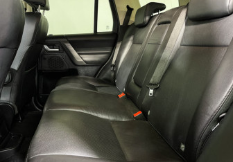 Подержанный автомобиль Land Rover Freelander 2009 года (10 фото)