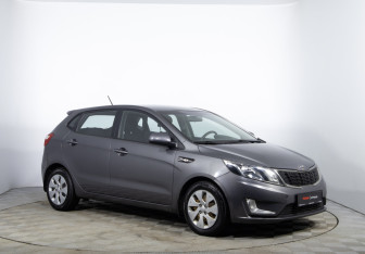 Подержанный автомобиль Kia Rio Hatchback 2014 года (3 фото)