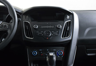 Подержанный автомобиль Ford Focus Wagon 2018 года (12 фото)