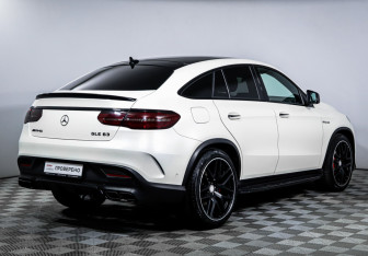 Подержанный автомобиль Mercedes-Benz GLE AMG 2015 года (5 фото)