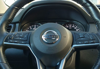 Подержанный автомобиль Nissan X-Trail 2019 года (14 фото)