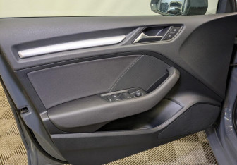 Подержанный автомобиль Audi A3 Sedan 2020 года (18 фото)