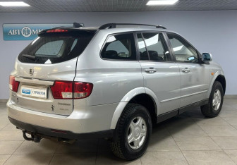 Подержанный автомобиль SsangYong Kyron 2008 года (5 фото)