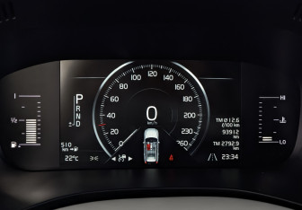 Подержанный автомобиль Volvo XC60 2020 года (13 фото)