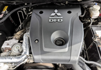 Подержанный автомобиль Mitsubishi Pajero Sport 2019 года (9 фото)