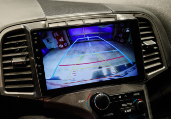 Подержанный автомобиль Toyota Venza 2014 года (25 фото)