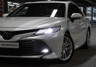 Подержанный автомобиль Toyota Camry Sedan 2020 года (22 фото)