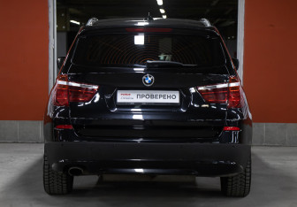 Подержанный автомобиль BMW X3 2014 года (6 фото)