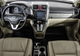 Подержанный автомобиль Honda CR-V 2008 года (7 фото)