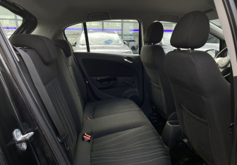 Подержанный автомобиль Opel Corsa 2009 года (18 фото)