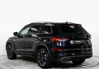 Подержанный автомобиль Skoda Kodiaq 2023 года (5 фото)