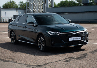 Подержанный автомобиль Chery Arrizo 8 2023 года (3 фото)