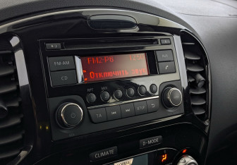 Подержанный автомобиль Nissan Juke 2013 года (25 фото)