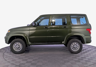Новый УАЗ Patriot 2025 (3 фото)