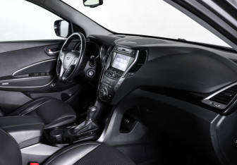 Подержанный автомобиль Hyundai Santa Fe 2014 года (11 фото)